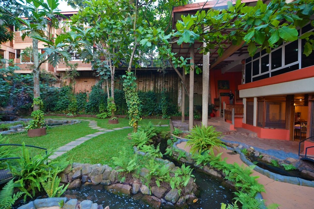 Фото отеля 2