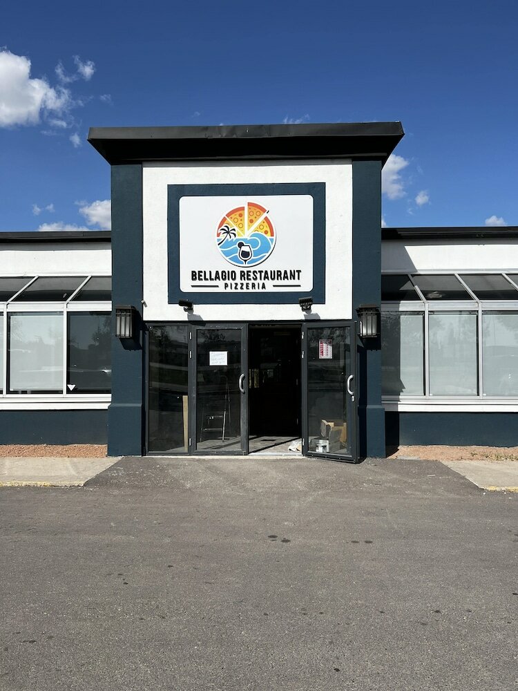 Фото Travelodge by Wyndham Regina