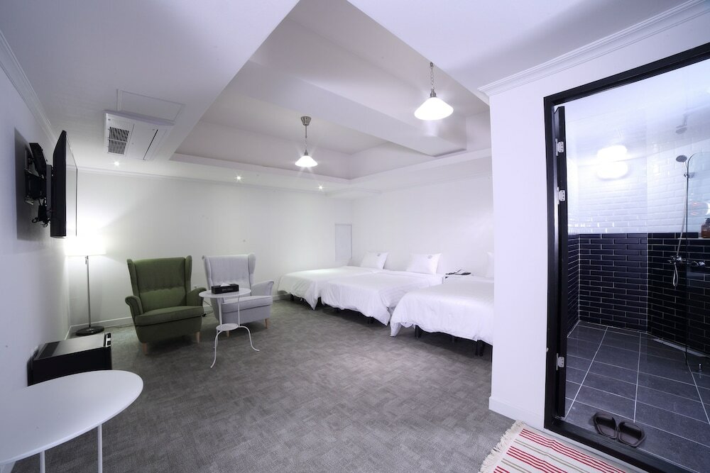 Фото Hillside Hotel