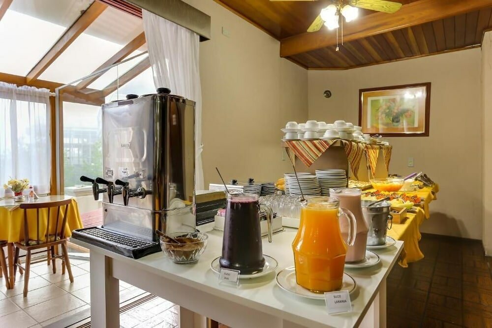 Фото Hotel Alpenhof