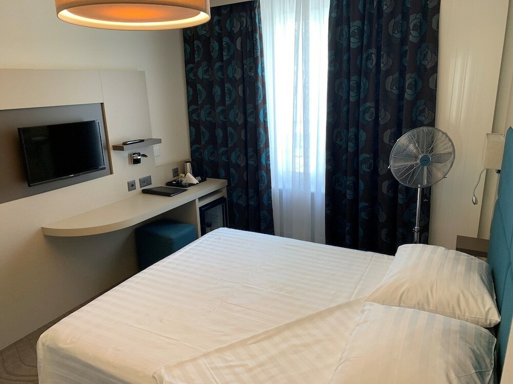 Фото Admiral Hotel