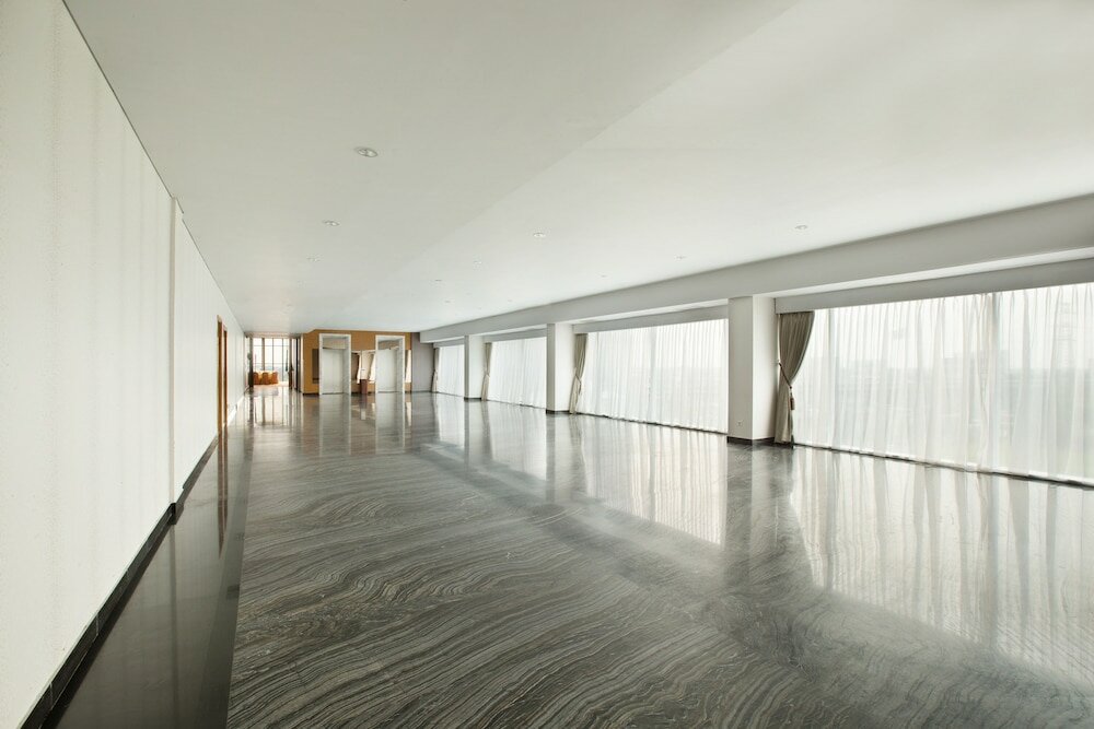 Фото Hariston Hotel and Suites