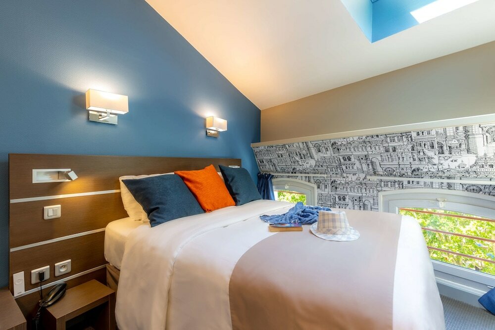 Фото Kyriad Avignon Palais Des Papes