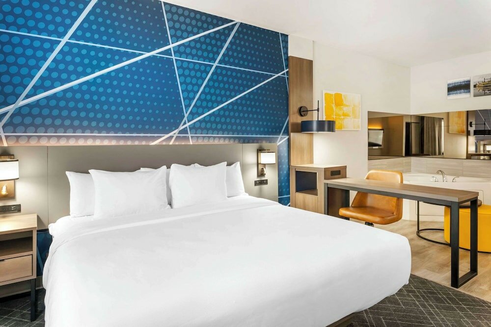 Фото Comfort Suites Elgin