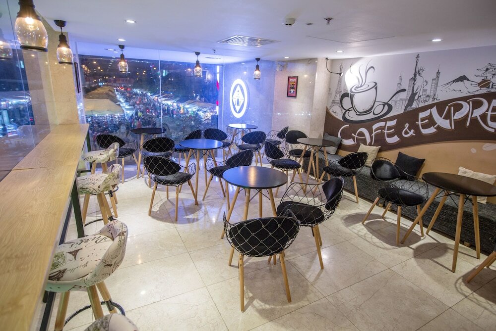 Фото Avanti Hotel