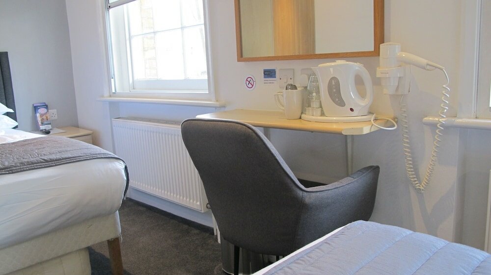 Фото Alhambra Hotel