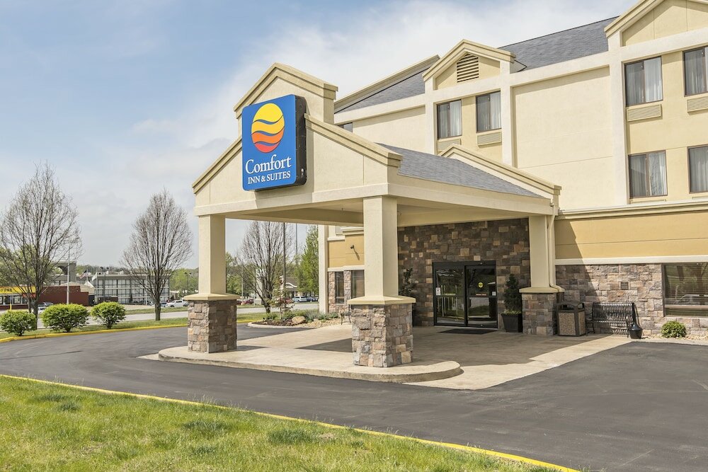 Фото Comfort Inn & Suites Kansas City - Northeast