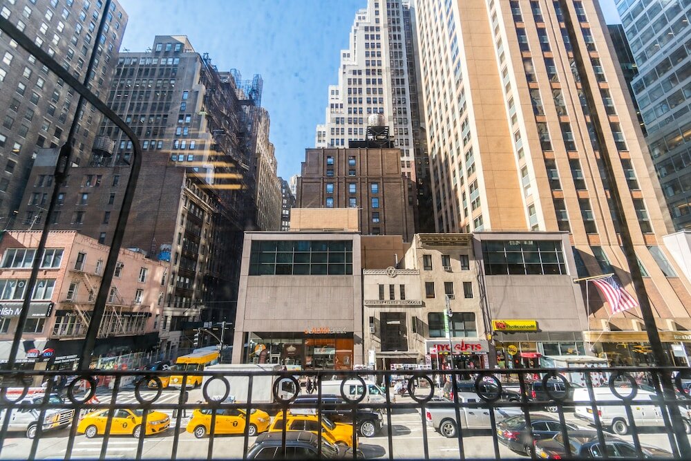 Фото Americana Inn