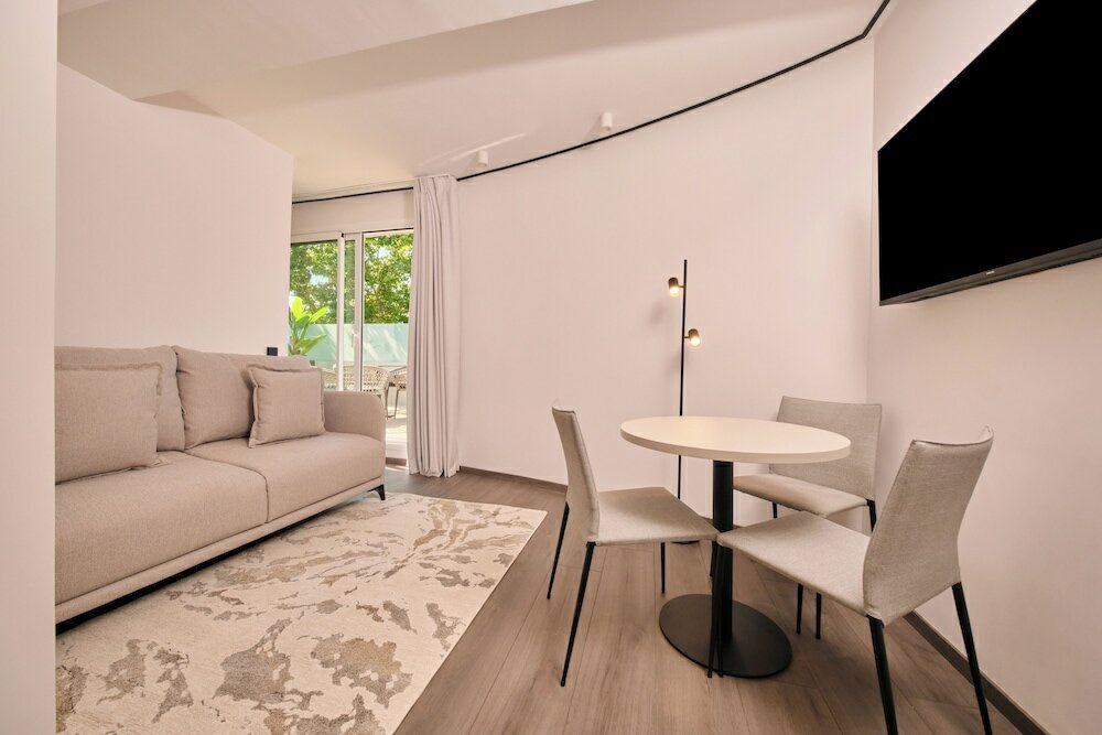 Фото 1881 Madrid Ventas Hotel