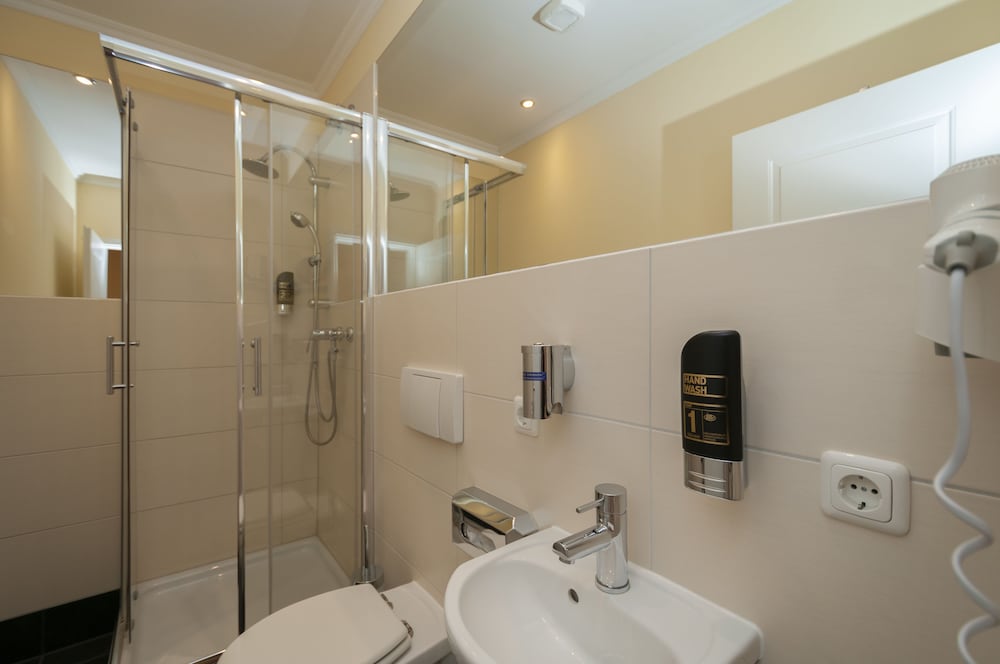 Фото Hotel Grüne Tanne