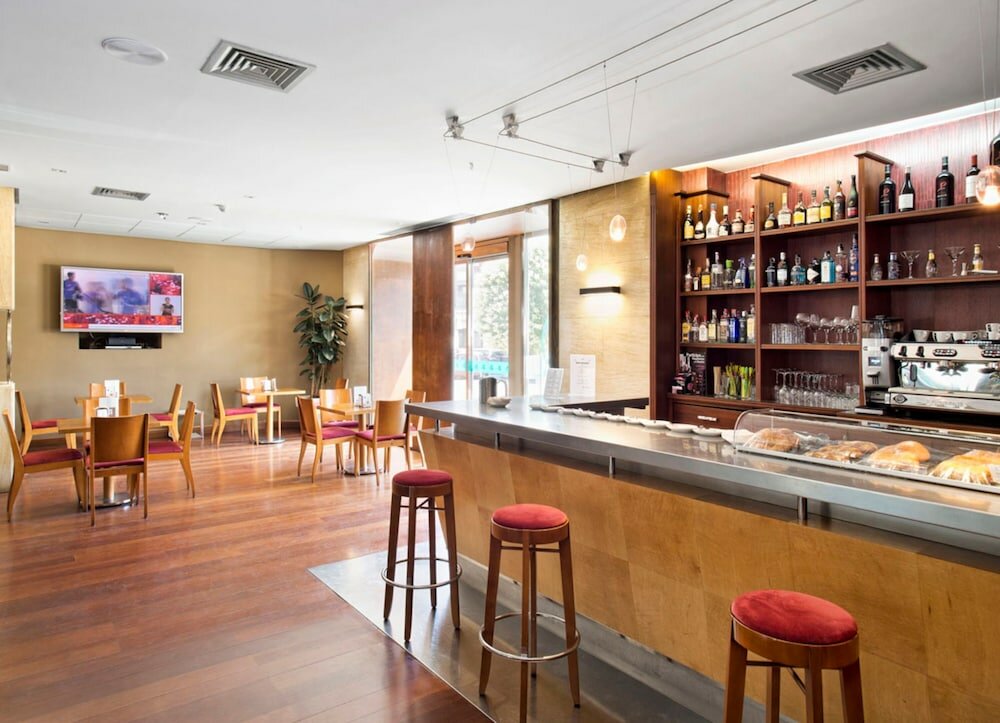 Фото Отель Zentral Parque