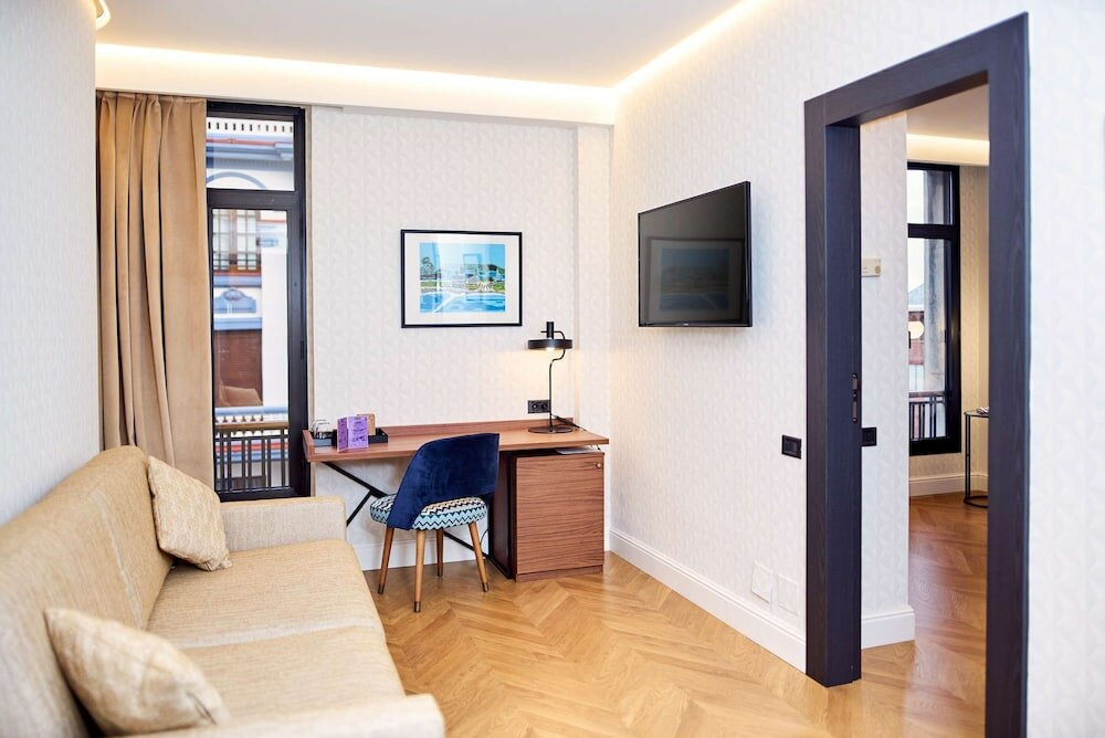 Фото Occidental León Alfonso V