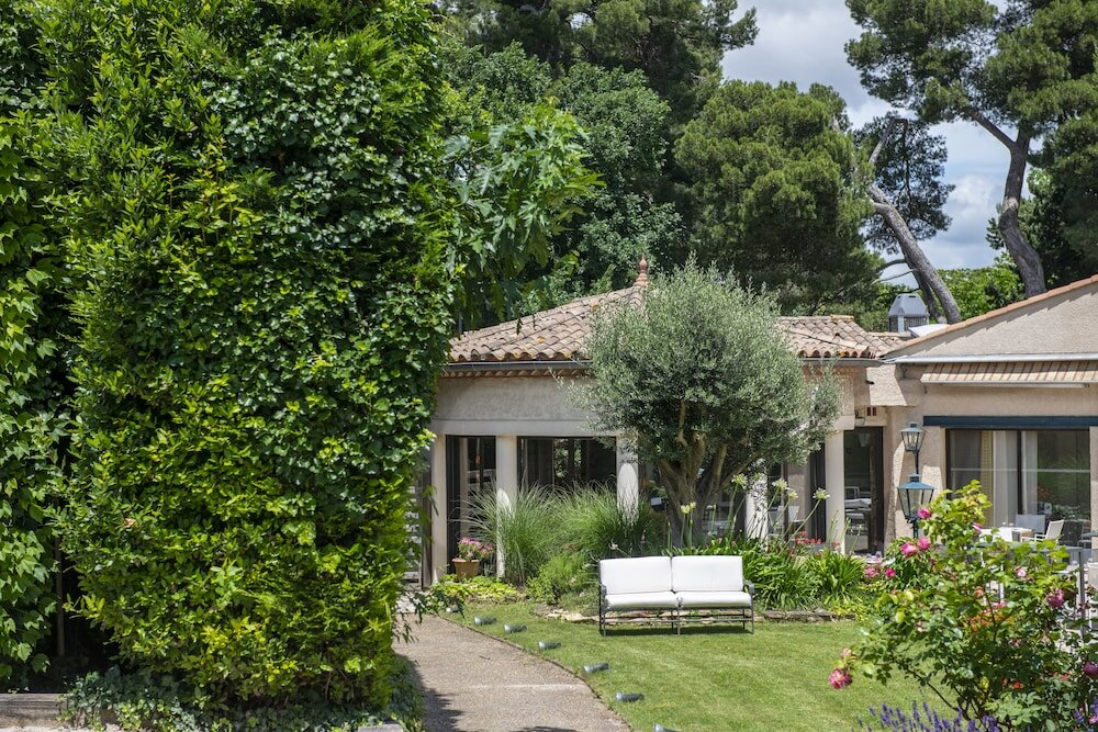 Фото Mercure Carcassonne La Cité hotel