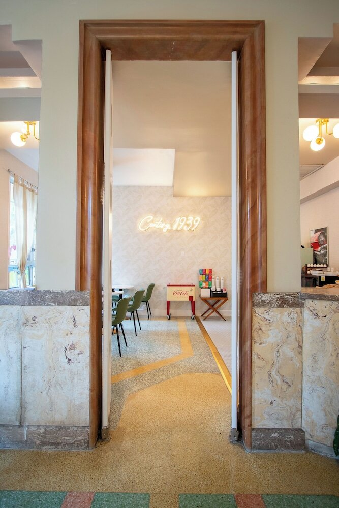 Фото Century Hotel