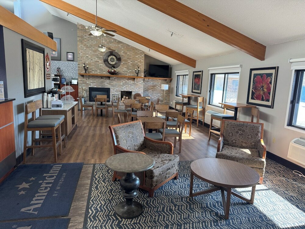 Фото AmericInn by Wyndham Albert Lea