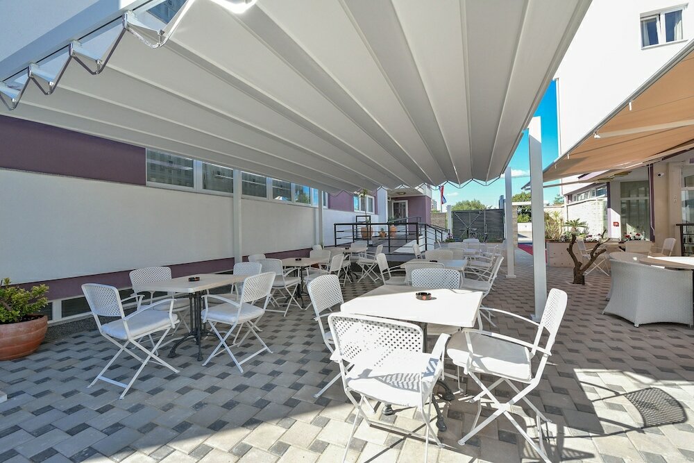 Фото Hotel ZaDaR