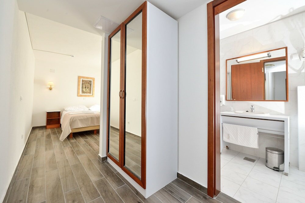 Фото Hotel ZaDaR