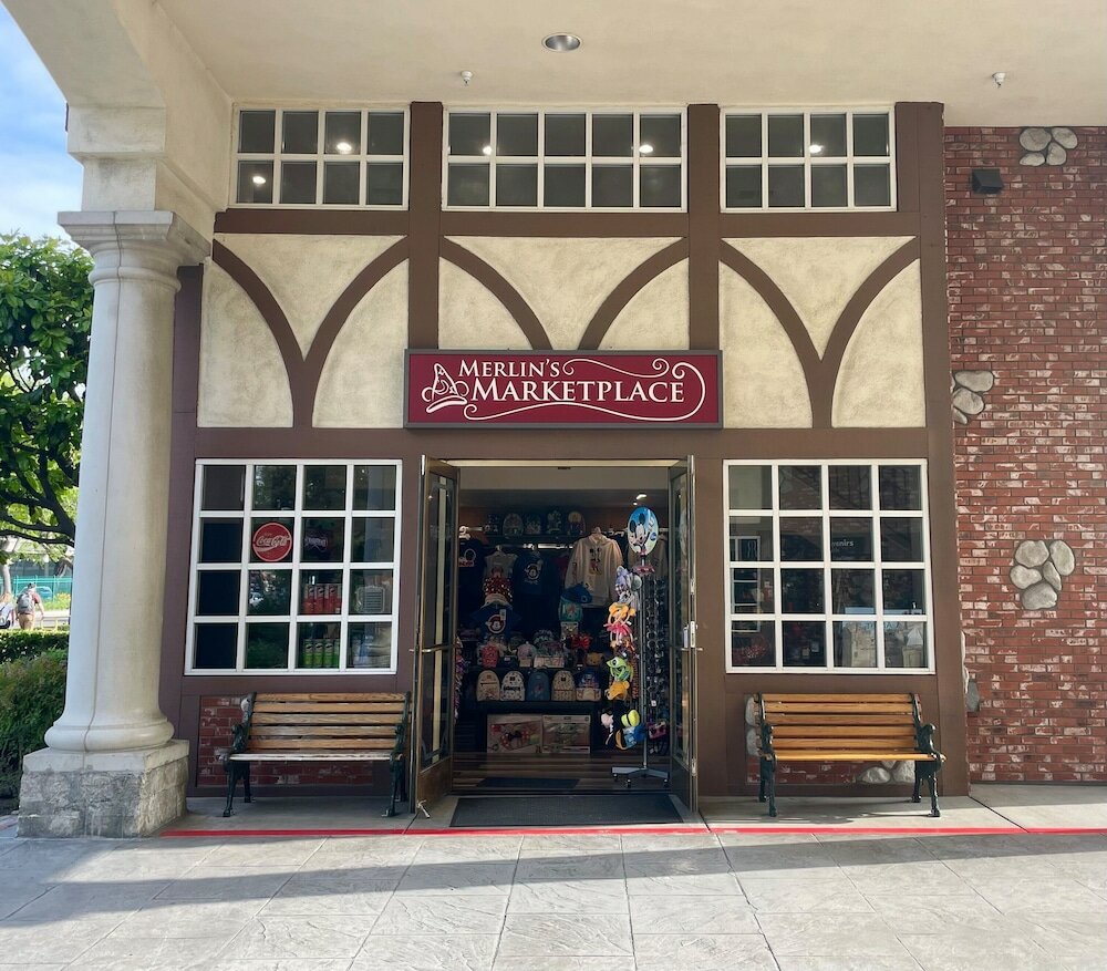 Фото Anaheim Camelot Inn & Suites