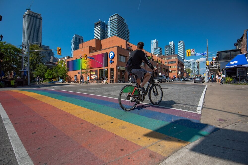 Фото Holiday Inn Express Toronto - Downtown, an Ihg Hotel