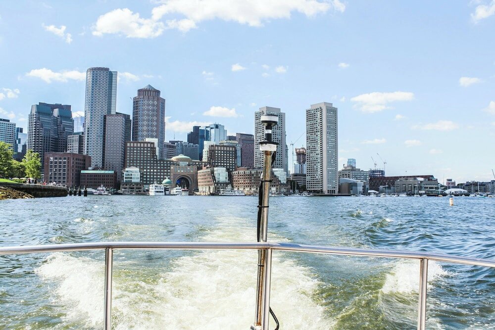 Фото Renaissance Boston Waterfront Hotel