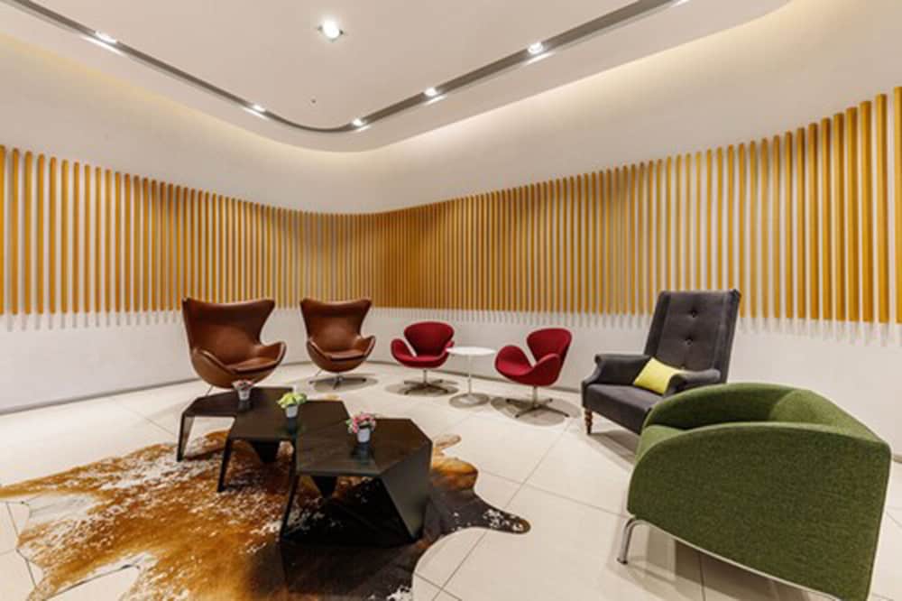 Фото Crown Hotel Changwon