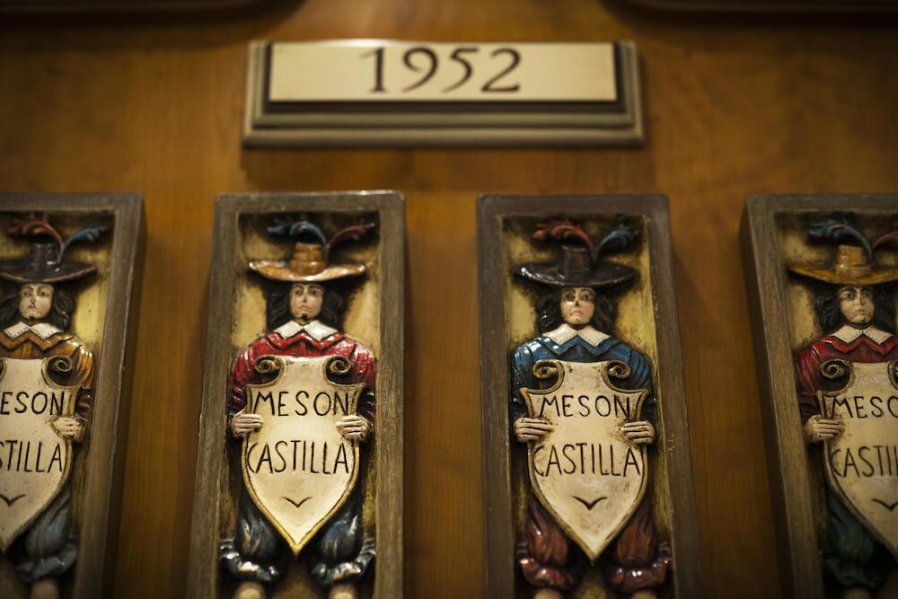 Фото Meson Castilla Atiram