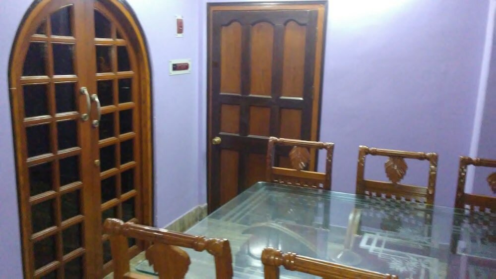 Фото Royal Guest House