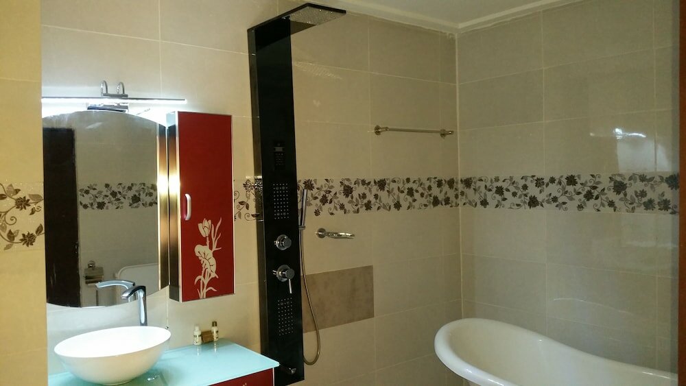 Фото 25505206896