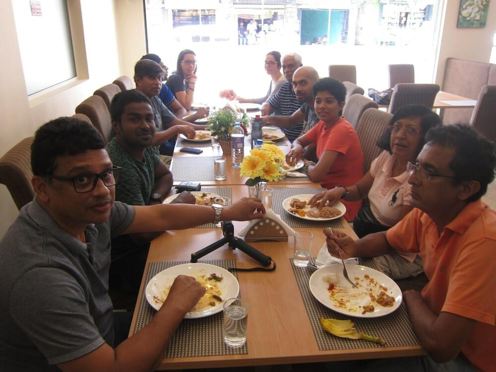 Фото Hotel Oviya