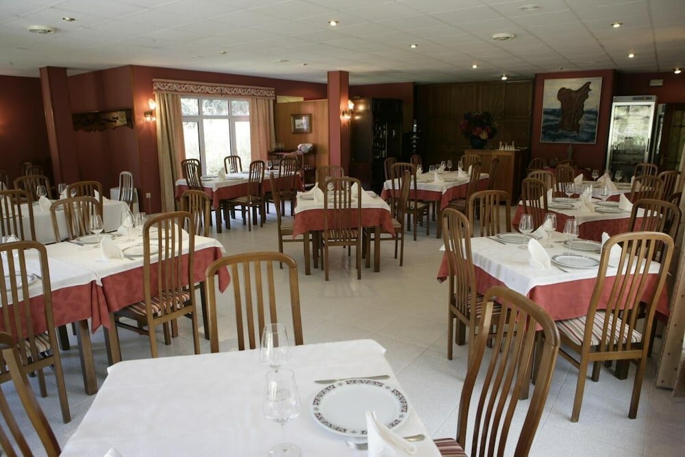 Фото Hotel Azpiazu