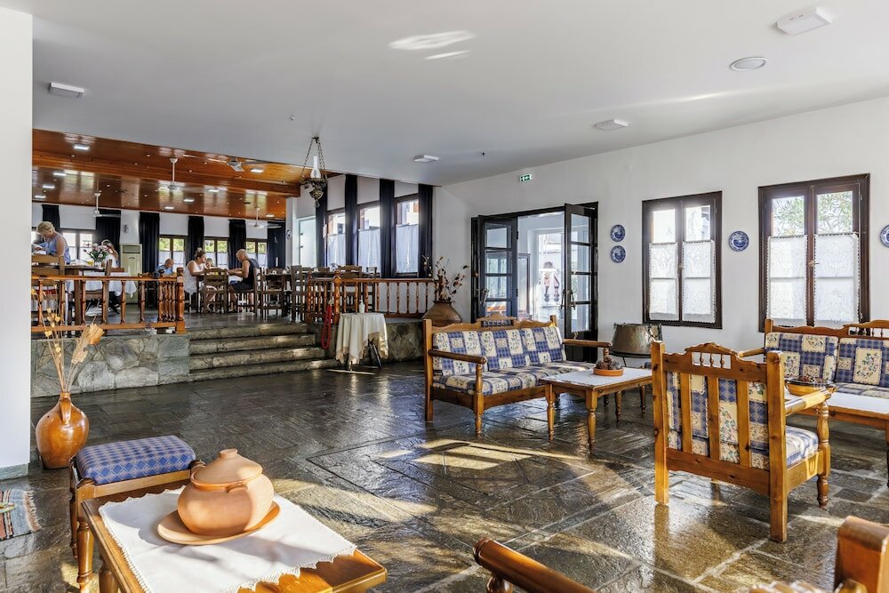 Фото Hotel Dionyssos