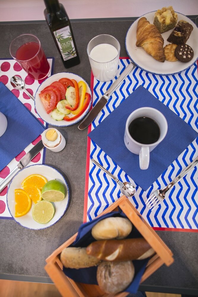 Фото Holiday IV Gardan