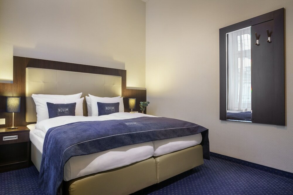 Фото Novum Hotel Continental Hamburg Hauptbahnhof