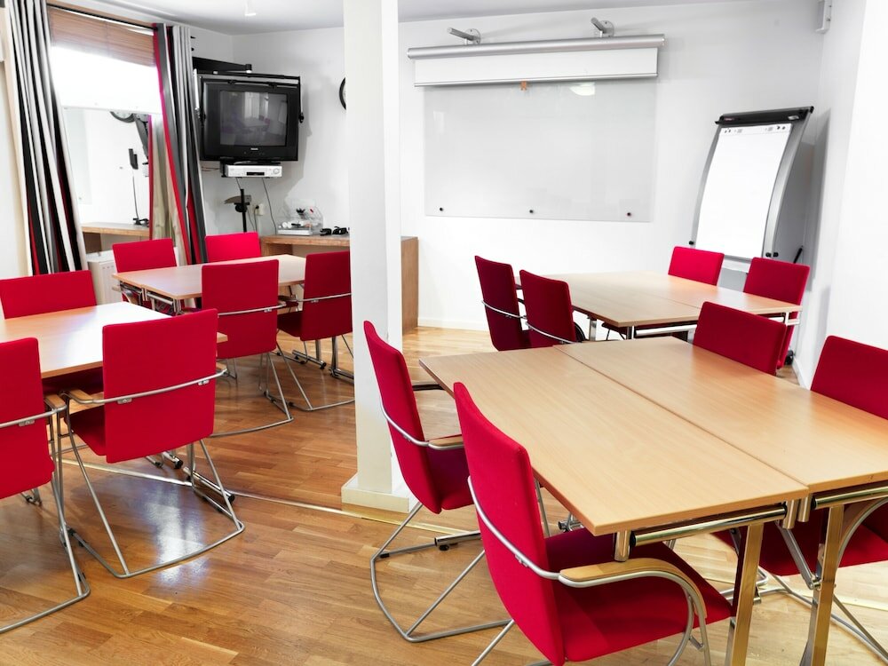 Фото Maude's Hotel Enskede Stockholm