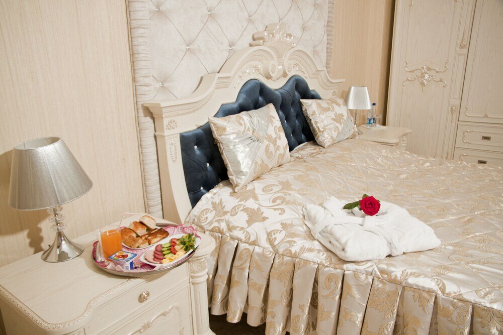 Фото Karat Inn Hotel