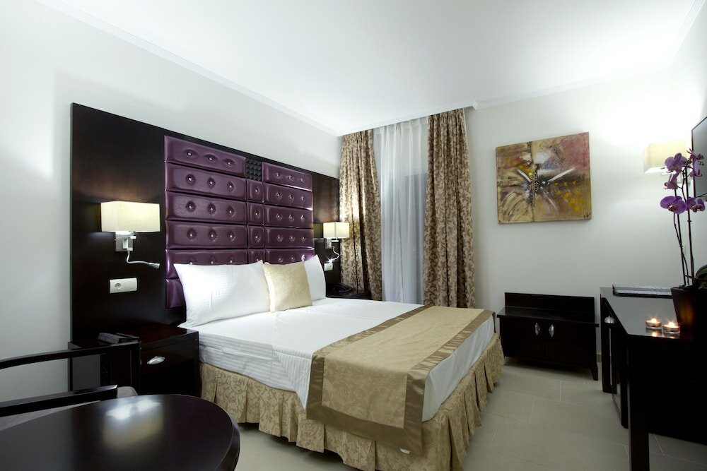 Фото Отель Moon Dreams Torremolinos - Adults Recommended