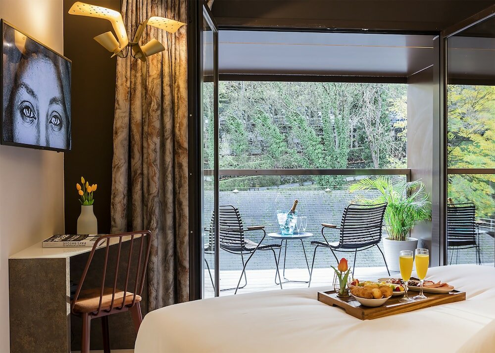 Фото Отель Axel San Sebastián - Adults Only