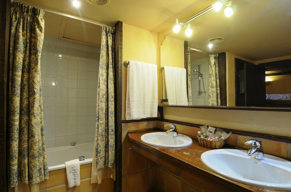 Фото Hotel Ghm Monachil