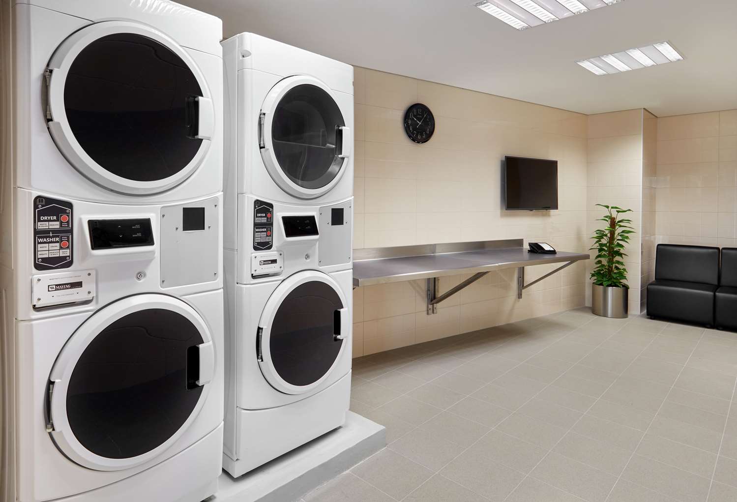 Фото Hilton Garden Inn Muscat Al Khuwair