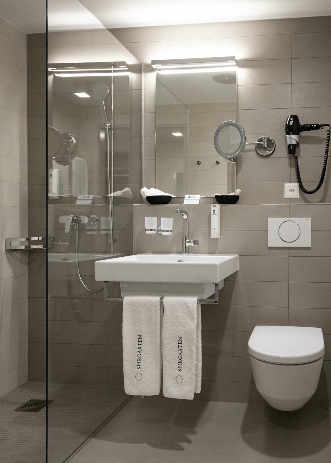 Фото Hotel Spirgarten