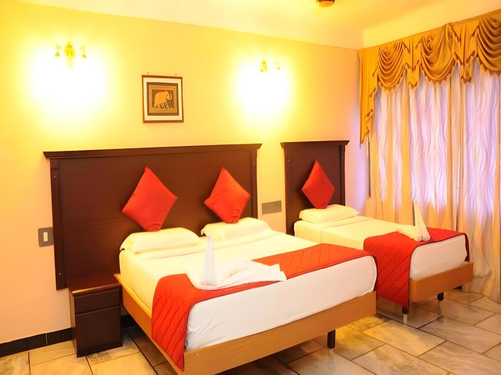 Фото Hotel Subham