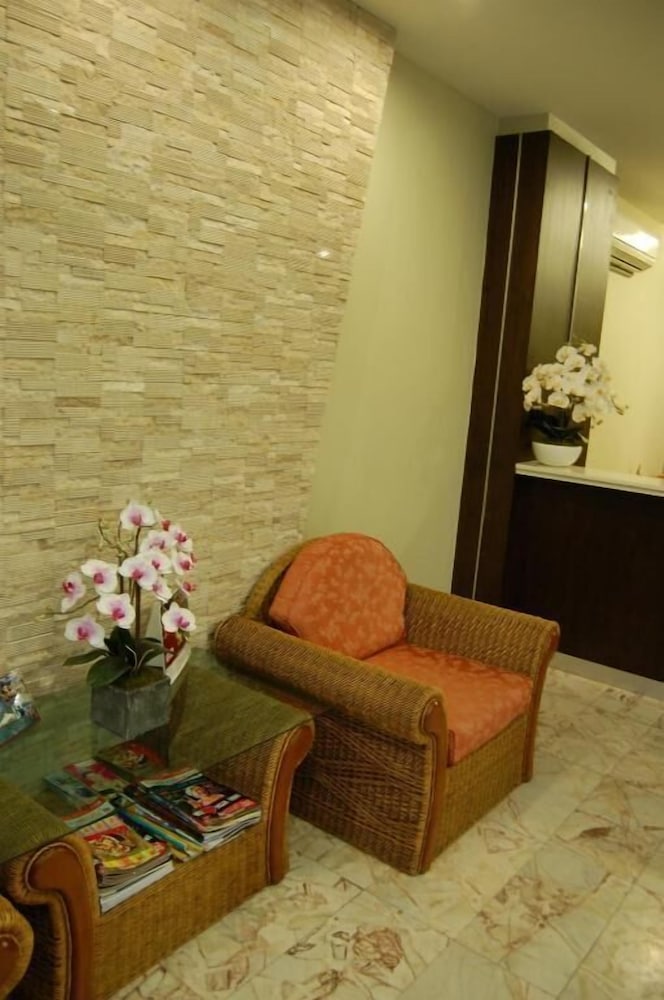 Фото Baan Manthana Hotel