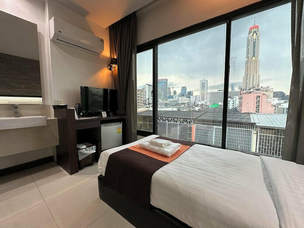 Hotel The Bangkok Airport Link Suite, Bangkok, photo