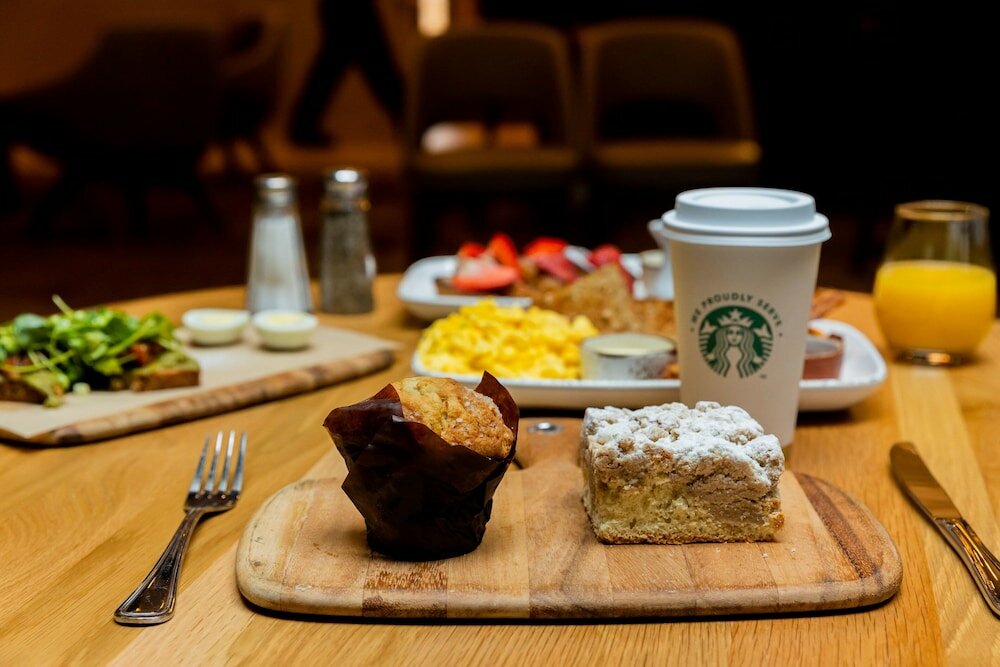 Фото Courtyard by Marriott Lincroft Red Bank