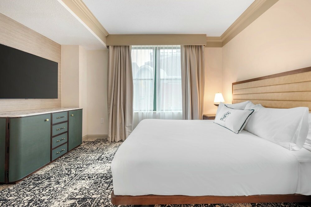 Фото Omni Severin Hotel