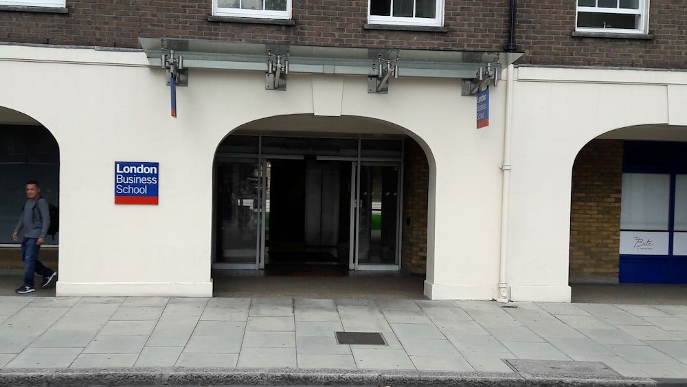 Фото Americana Hotel