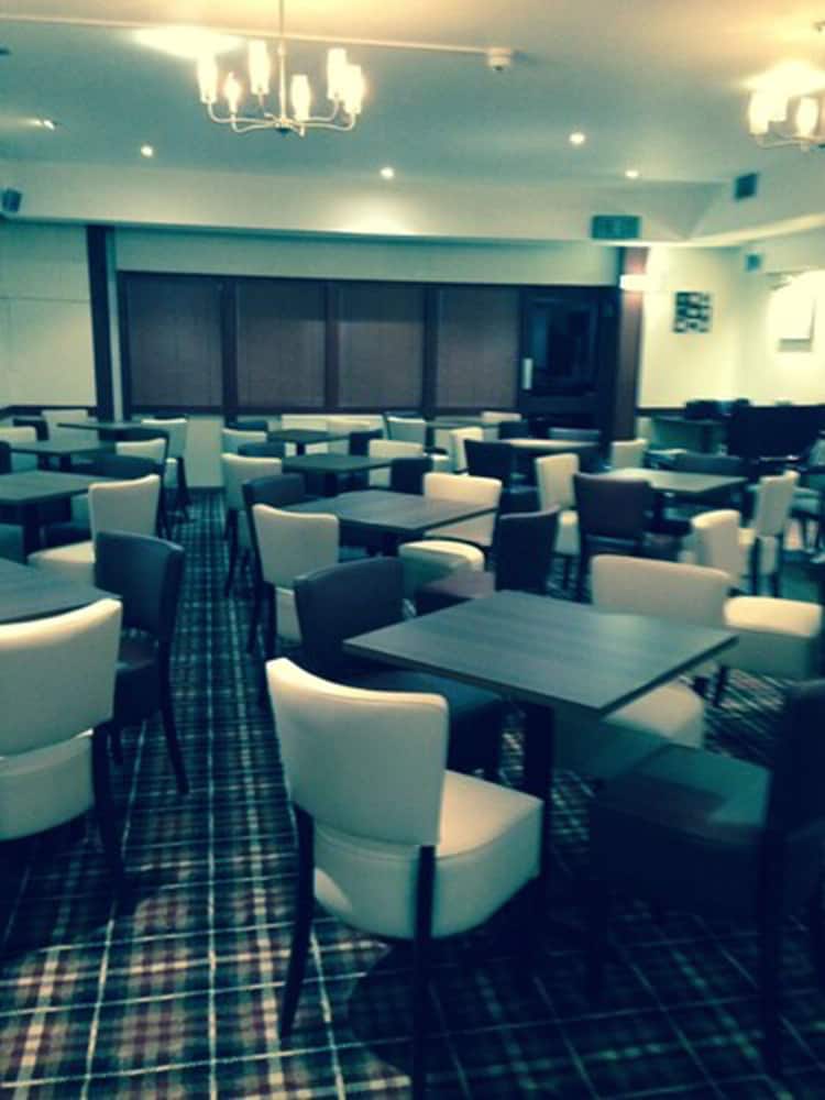 Фото King Robert Hotel