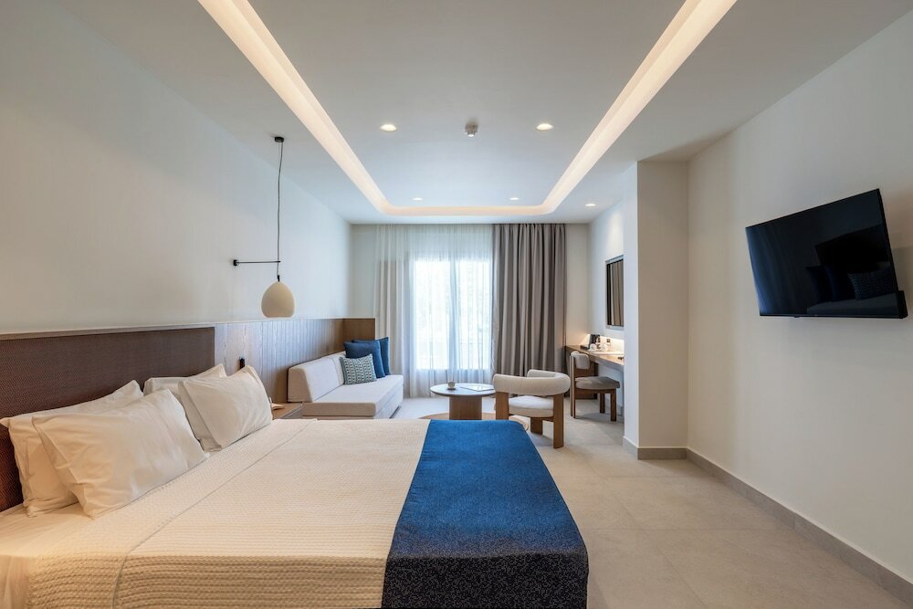 Фото Aegean Plaza Hotel