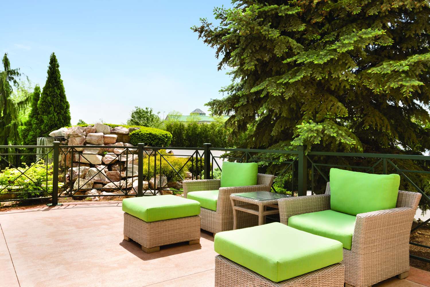 Фото Hilton Garden Inn Niagara-On-The-Lake