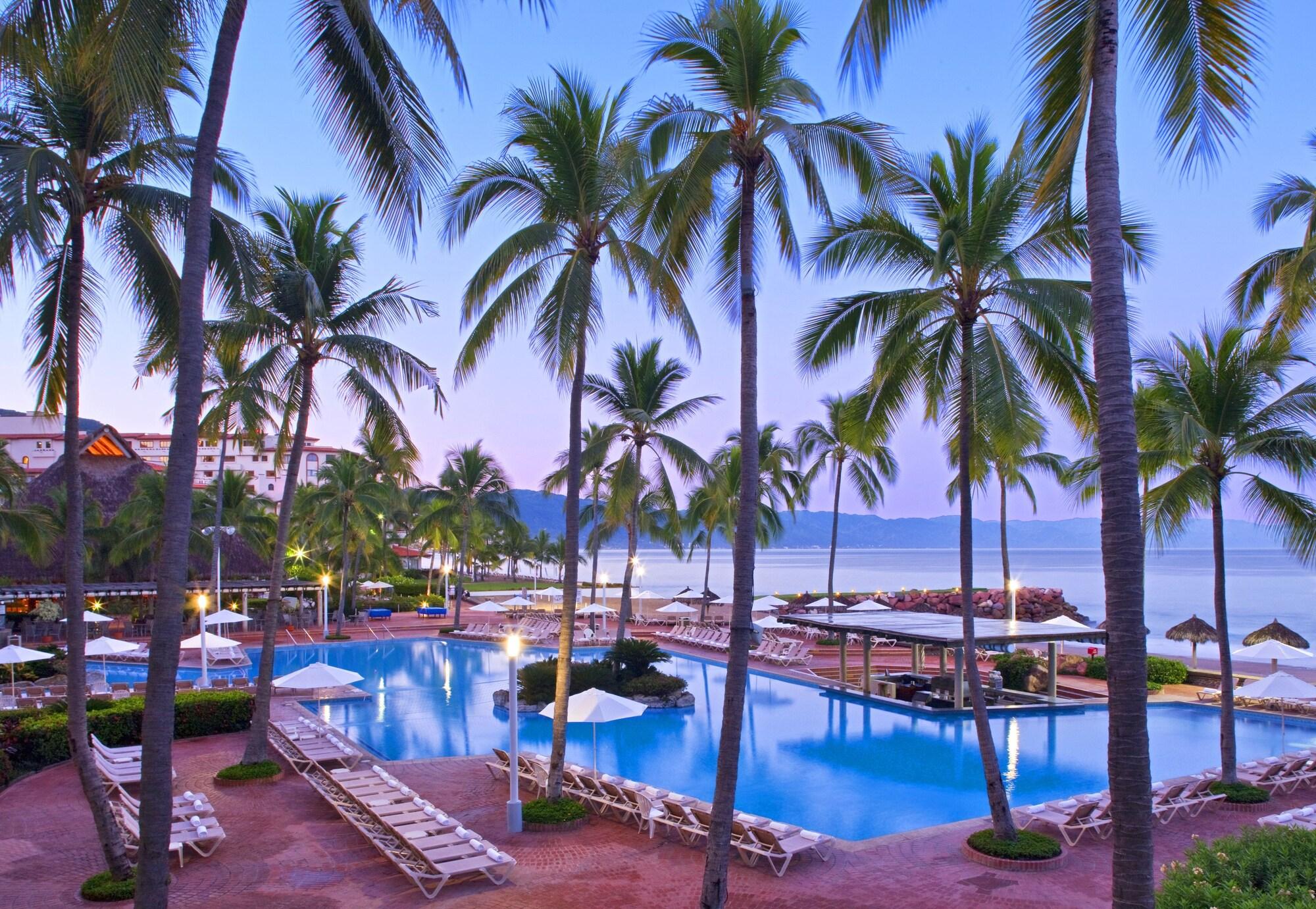 Фото The Club at Sheraton Buganvilias